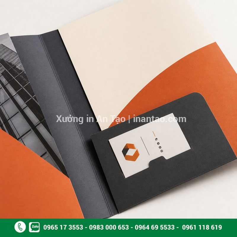 Cấu tạo bìa kẹp hồ sơ tiêu chuẩn Cấu tạo bìa kẹp hồ sơ có tai gấp và khe cài danh thiếp