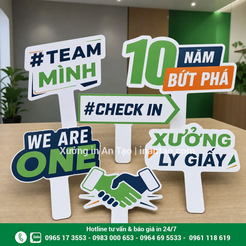 Hashtag cầm tay công ty in theo bộ nhận diện Mẫu hashtag cầm tay công ty dùng cho hội nghị